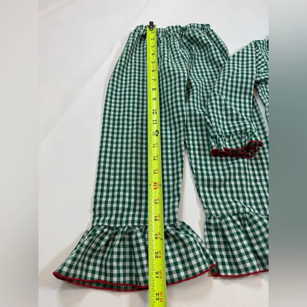 Sweet Dreams ruffled two piece girls pajama set size 4 (bin R)